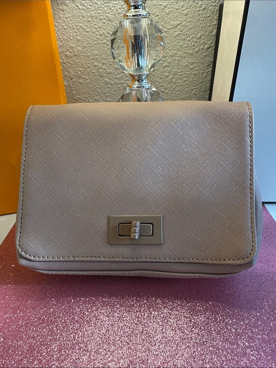 Forever 21 Handbags - Forever 21 Taupe Textured Crossbody with Turn-Lock